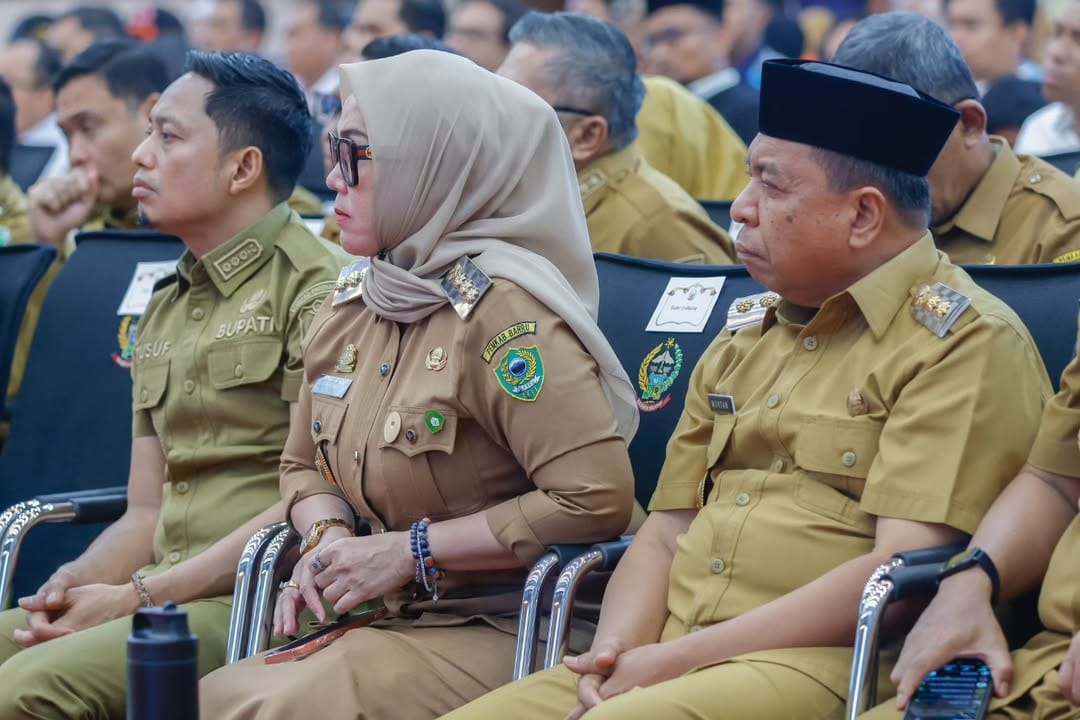 Dari Rakorda Sulsel Barru siap tancap gas dukung program nasional 🌾Makassar — Bupati Barru @i.heic
